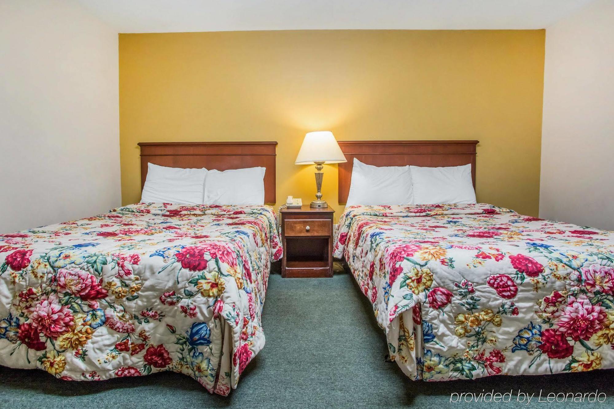 Rodeway Inn Parkway Galloway Eksteriør bilde